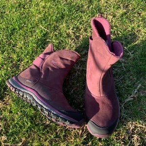 KEEN 🔴 Winter pull on boots